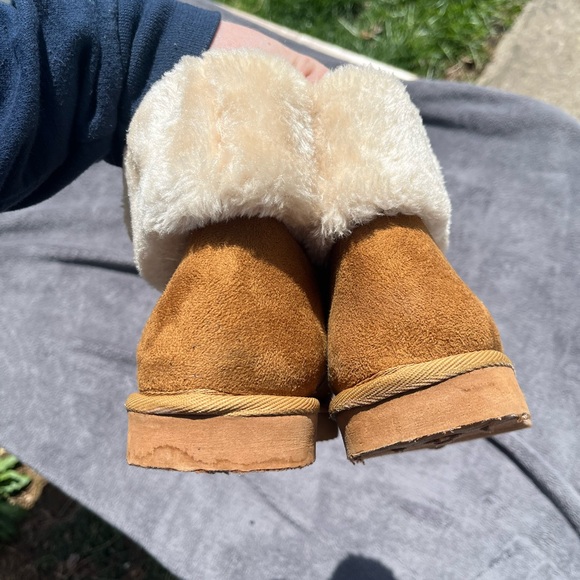 🔥 Aeropostale Size 10 Faux Suede Cuffed Boots - Picture 3 of 5